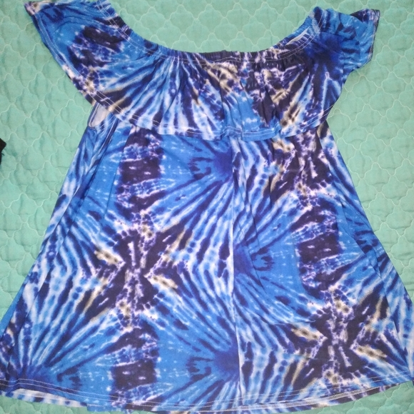 Off the shoulder top - Picture 2 of 2